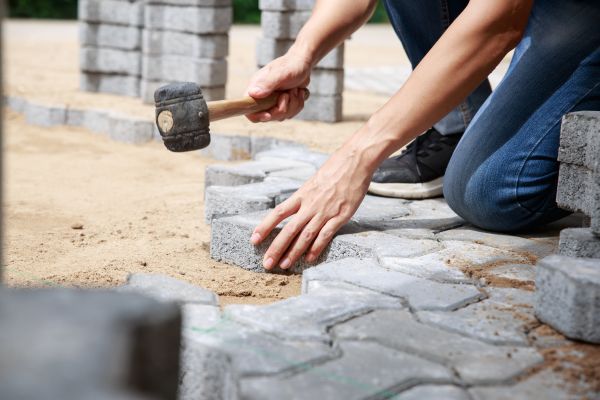 West Des Moines Pavers Service