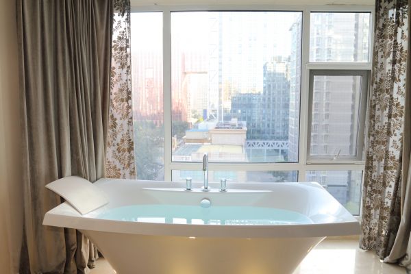 West Des Moines Bathtub Installation